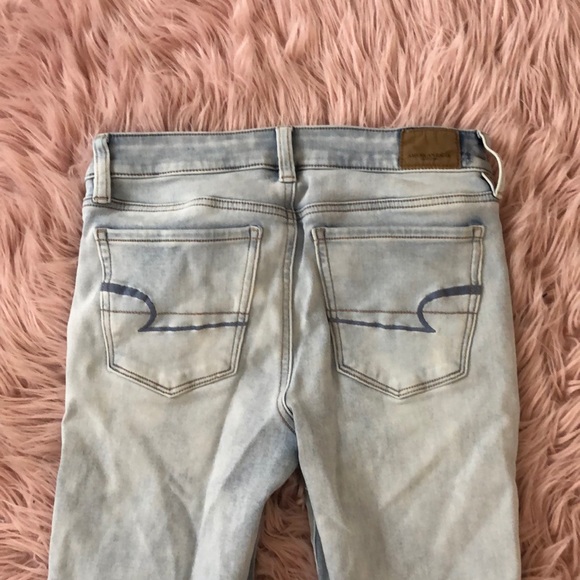 American Eagle Skinny Light Wash Jeans - Picture 4 of 4